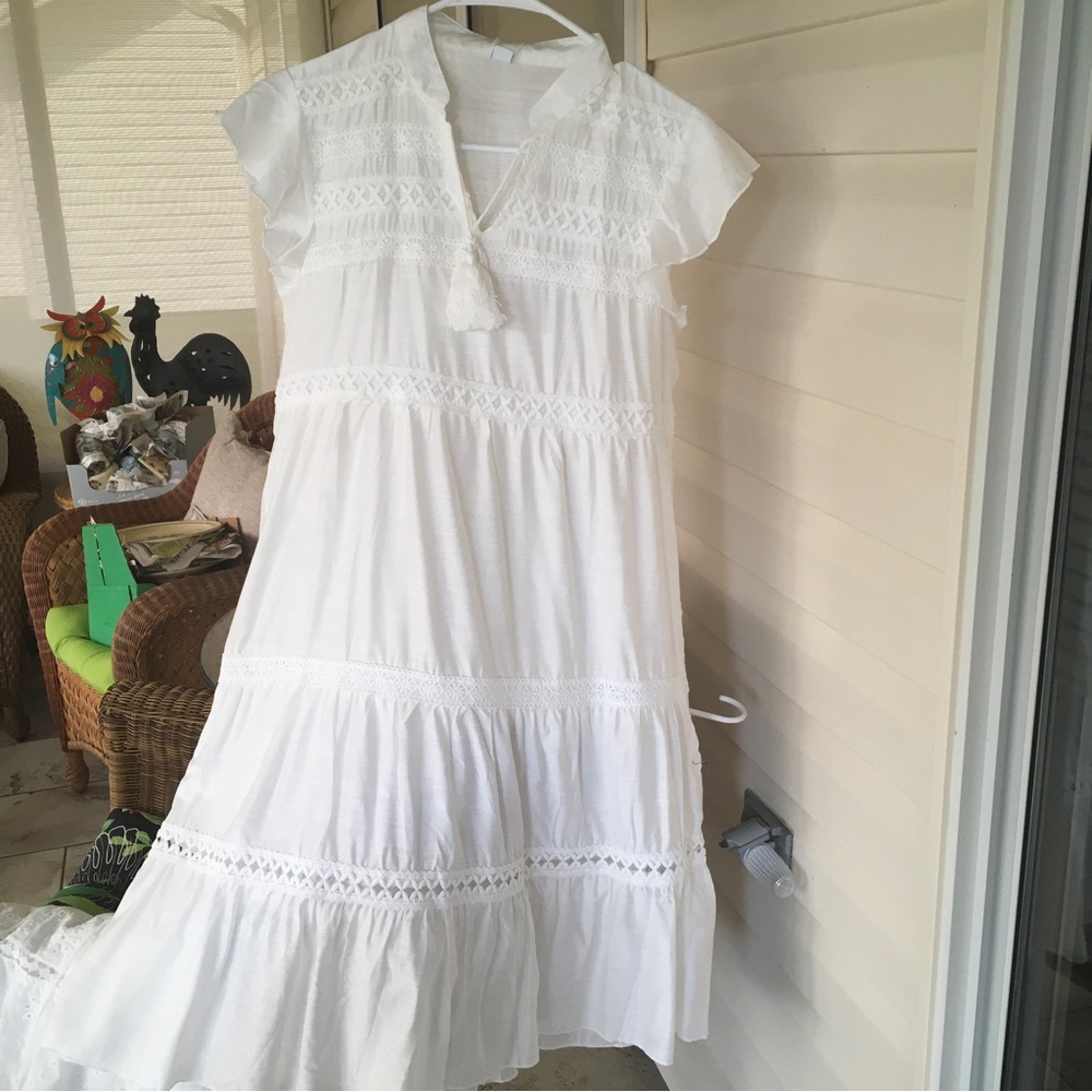 New White Polyester dress Size Medium
